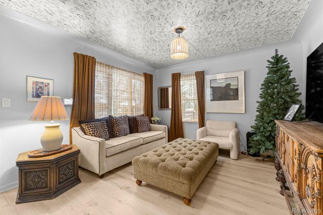 30706 Everett Street, Southfield, MI 48076