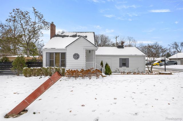 30706 Everett Street, Southfield, MI 48076