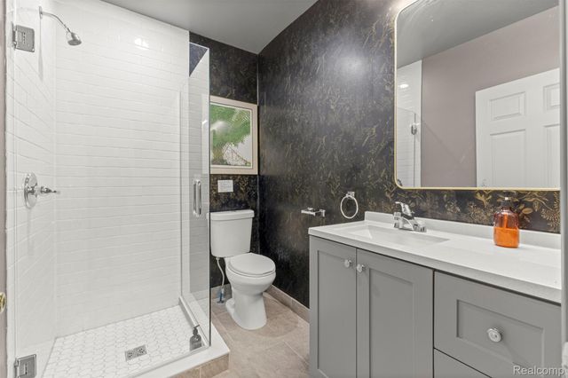 30706 Everett Street, Southfield, MI 48076