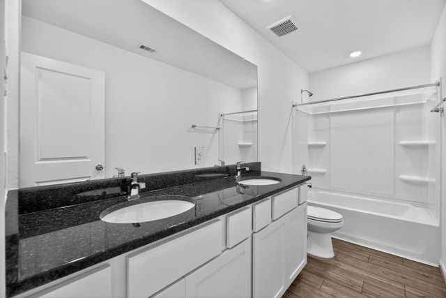 622 Yaupon Holly Drive, Rosenberg, TX 77471