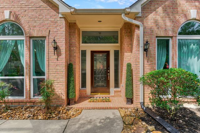 2 Candlenut Place, The Woodlands, TX 77381