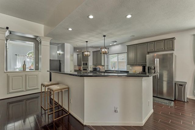 2 Candlenut Place, The Woodlands, TX 77381