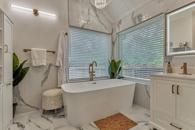 2 Candlenut Place, The Woodlands, TX 77381