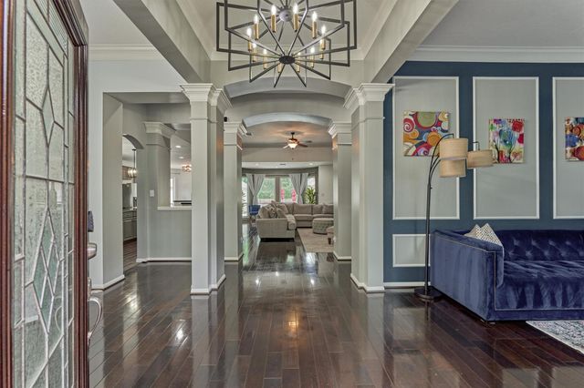 2 Candlenut Place, The Woodlands, TX 77381