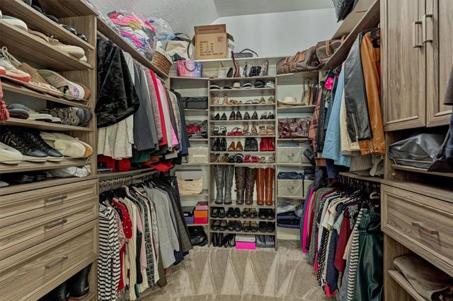 2 Candlenut Place, The Woodlands, TX 77381