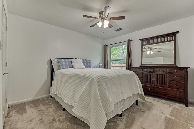 2 Candlenut Place, The Woodlands, TX 77381