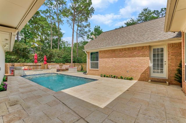 2 Candlenut Place, The Woodlands, TX 77381