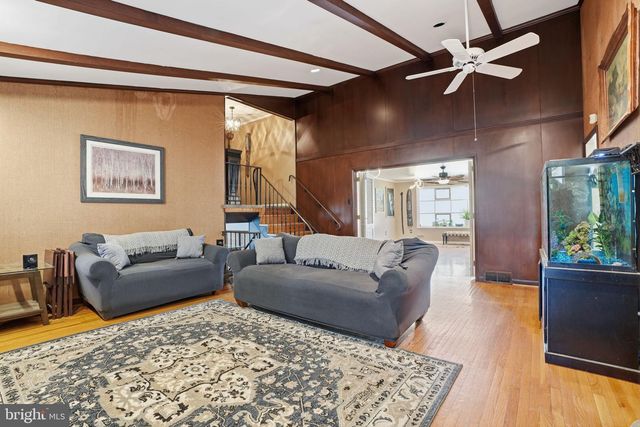 1516 REDWOOD LN, Wyncote, PA 19095