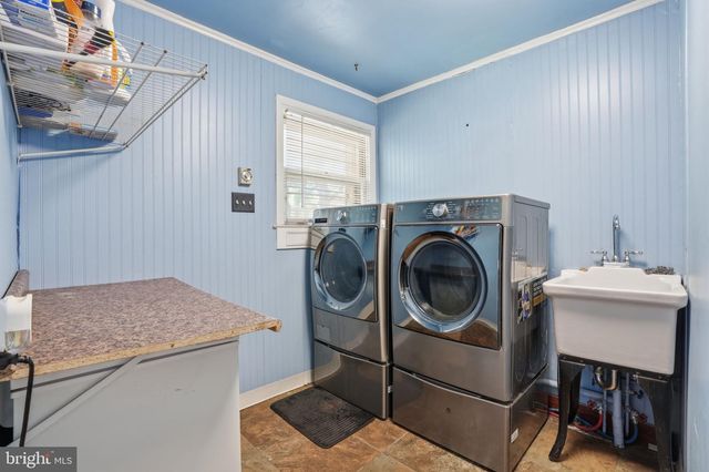 1516 REDWOOD LN, Wyncote, PA 19095