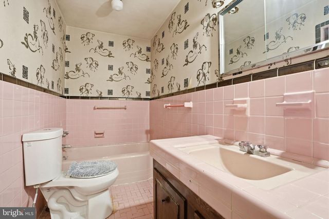 1516 REDWOOD LN, Wyncote, PA 19095