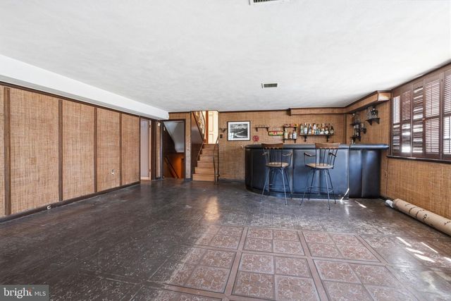 1516 REDWOOD LN, Wyncote, PA 19095