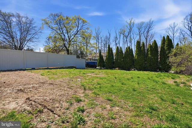 1516 REDWOOD LN, Wyncote, PA 19095