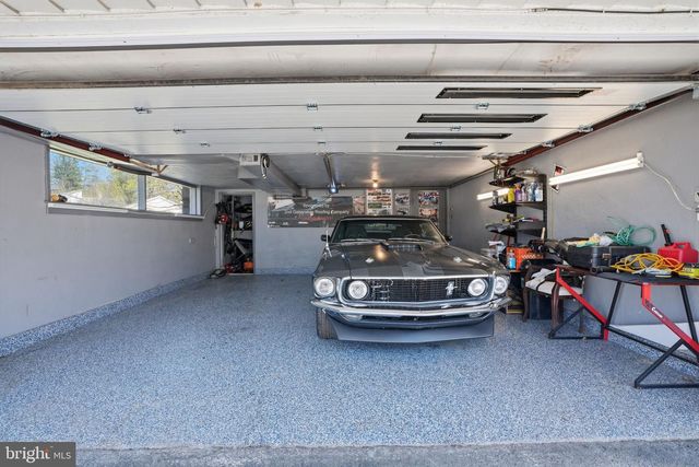 1516 REDWOOD LN, Wyncote, PA 19095