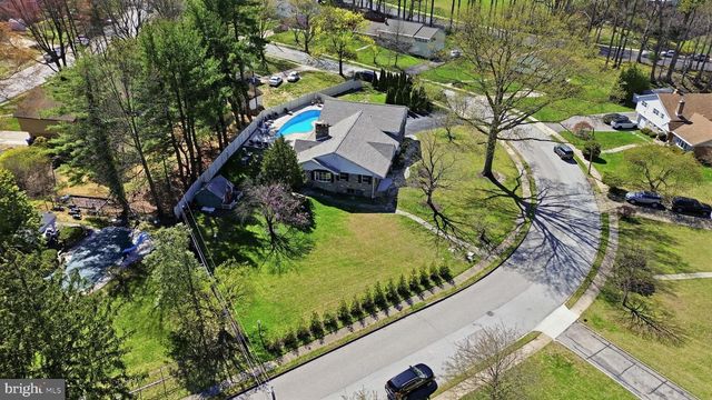 1516 REDWOOD LN, Wyncote, PA 19095