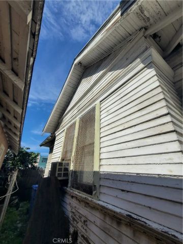 4010 Wall, Los Angeles, CA 90011