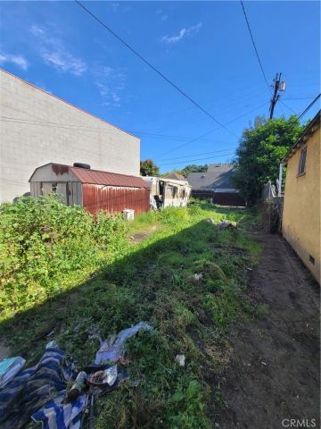 4010 Wall, Los Angeles, CA 90011