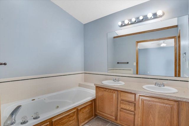 2014 N Grace Avenue Ct, Andover, KS 67002