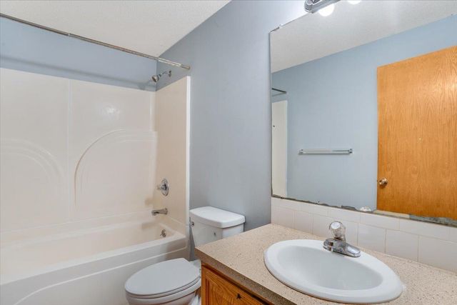 2014 N Grace Avenue Ct, Andover, KS 67002