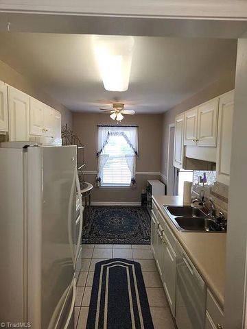 716 Wynbrook Square Lane, Winston-salem, NC 27103