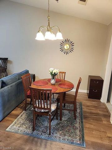 716 Wynbrook Square Lane, Winston-salem, NC 27103