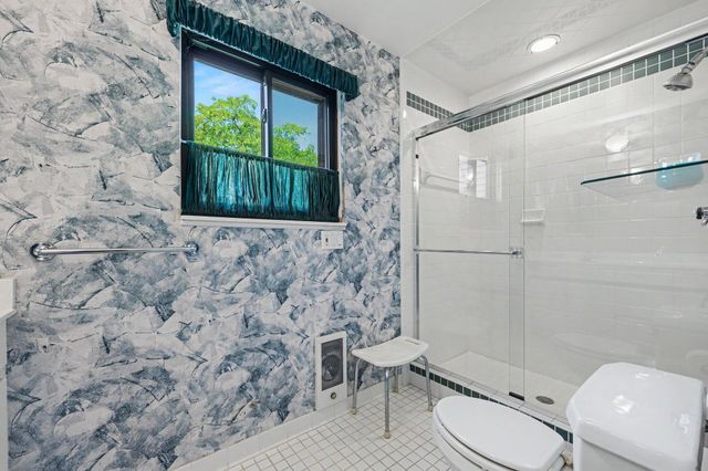 550 Cliffs Drive 301 C, Ypsilanti Twp, MI 48198