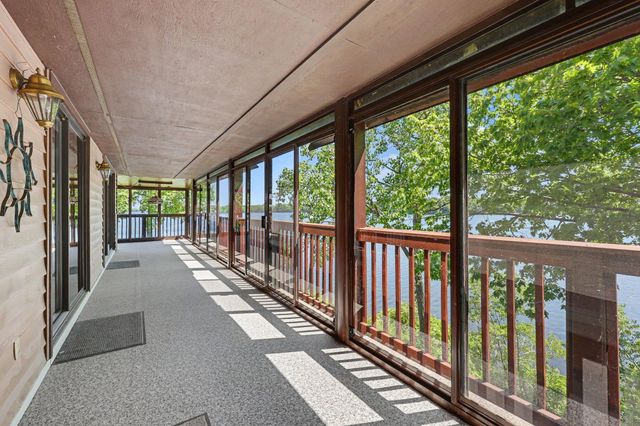 550 Cliffs Drive 301 C, Ypsilanti Twp, MI 48198