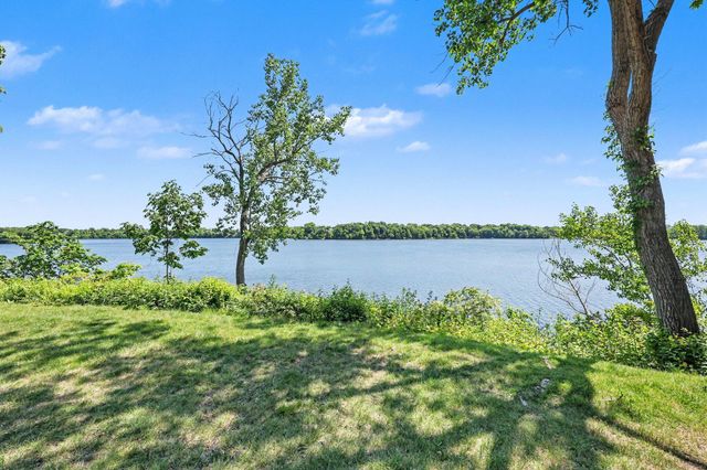 550 Cliffs Drive 301 C, Ypsilanti Twp, MI 48198