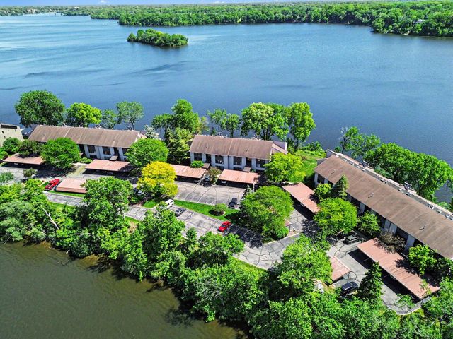 550 Cliffs Drive 301 C, Ypsilanti Twp, MI 48198