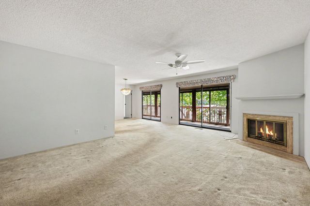 550 Cliffs Drive 301 C, Ypsilanti Twp, MI 48198