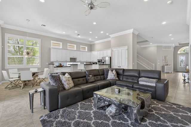 142 Viera Drive, Palm Beach Gardens, FL 33418