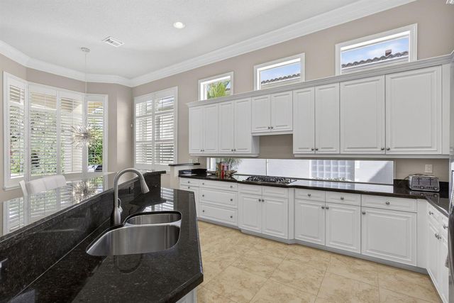 142 Viera Drive, Palm Beach Gardens, FL 33418