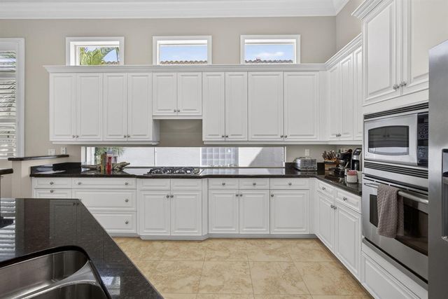 142 Viera Drive, Palm Beach Gardens, FL 33418