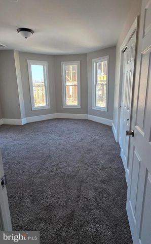 325 N COLLEGE ST, Palmyra, PA 17078