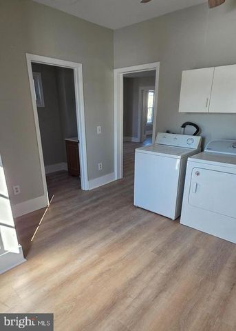 325 N COLLEGE ST, Palmyra, PA 17078