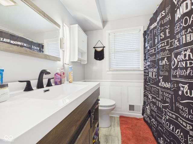 1710 Bittersweet Drive, Anderson, IN 46011
