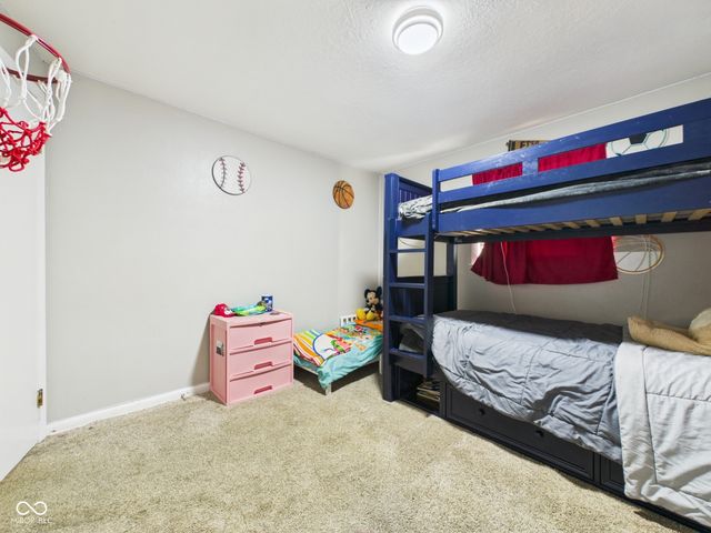 1710 Bittersweet Drive, Anderson, IN 46011