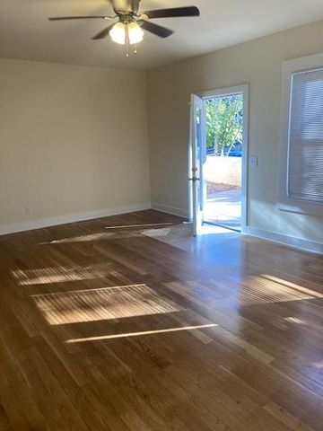 2710 Whitis Ave A, Austin, TX 78705