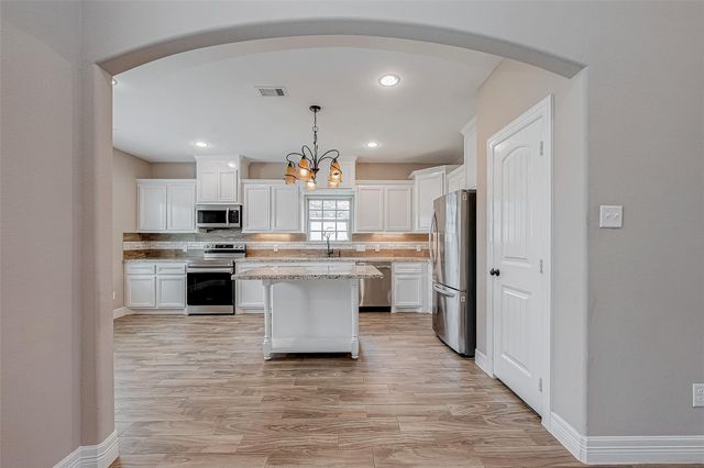 11 Bluebonnet, Trinity, TX 75862