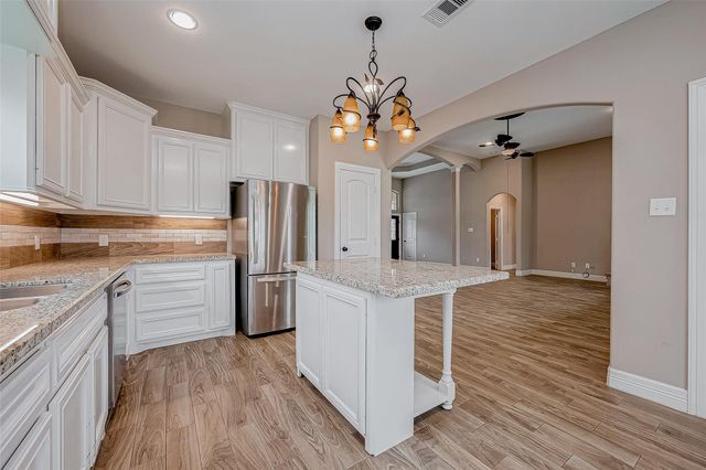 11 Bluebonnet, Trinity, TX 75862