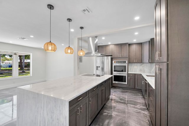 2160 NE 53rd Street, Fort Lauderdale, FL 33308