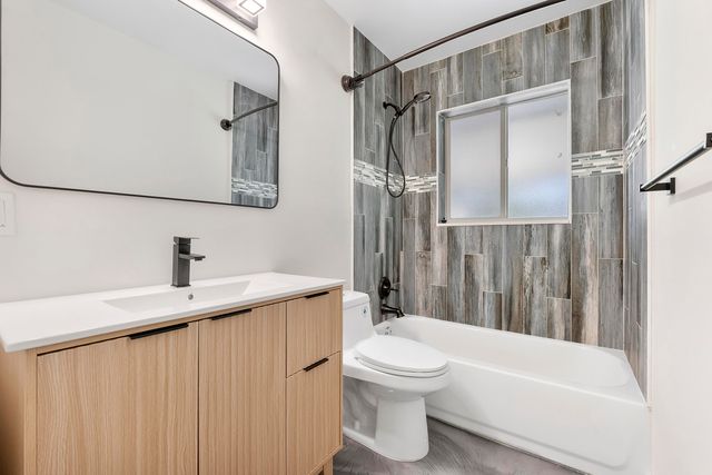 2160 NE 53rd Street, Fort Lauderdale, FL 33308