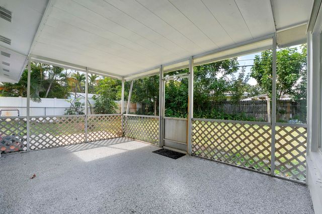 2160 NE 53rd Street, Fort Lauderdale, FL 33308