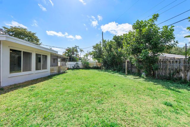 2160 NE 53rd Street, Fort Lauderdale, FL 33308