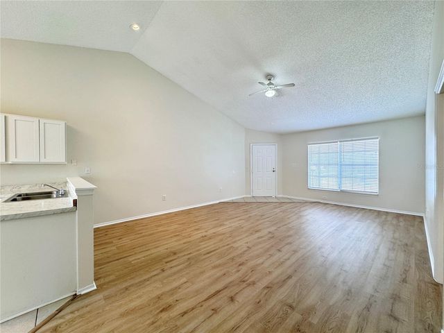 3651 N GOLDENROD ROAD B207, Winter Park, FL 32792