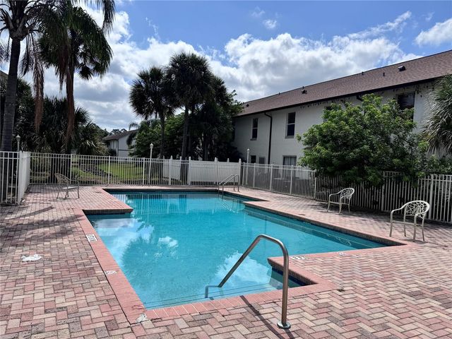 3651 N GOLDENROD ROAD B207, Winter Park, FL 32792