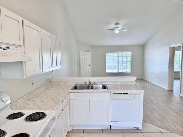 3651 N GOLDENROD ROAD B207, Winter Park, FL 32792