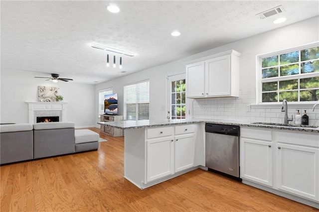 5492 Skylar Creek Lane, Buford, GA 30518