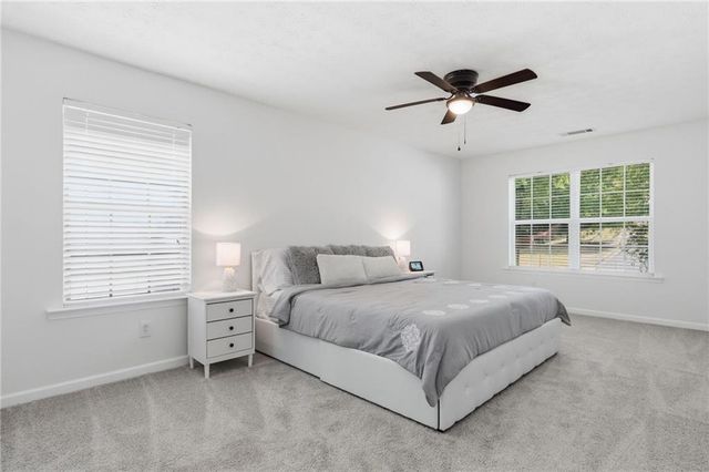 5492 Skylar Creek Lane, Buford, GA 30518