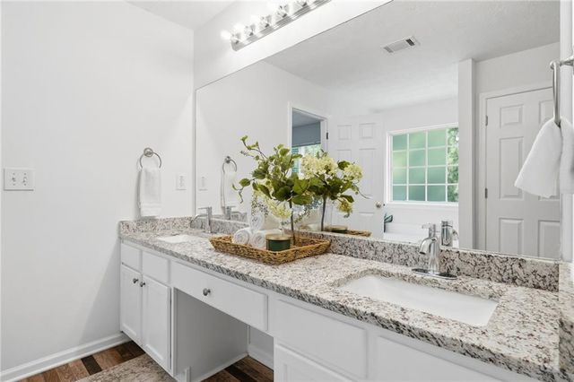 5492 Skylar Creek Lane, Buford, GA 30518