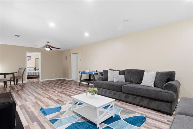 5492 Skylar Creek Lane, Buford, GA 30518